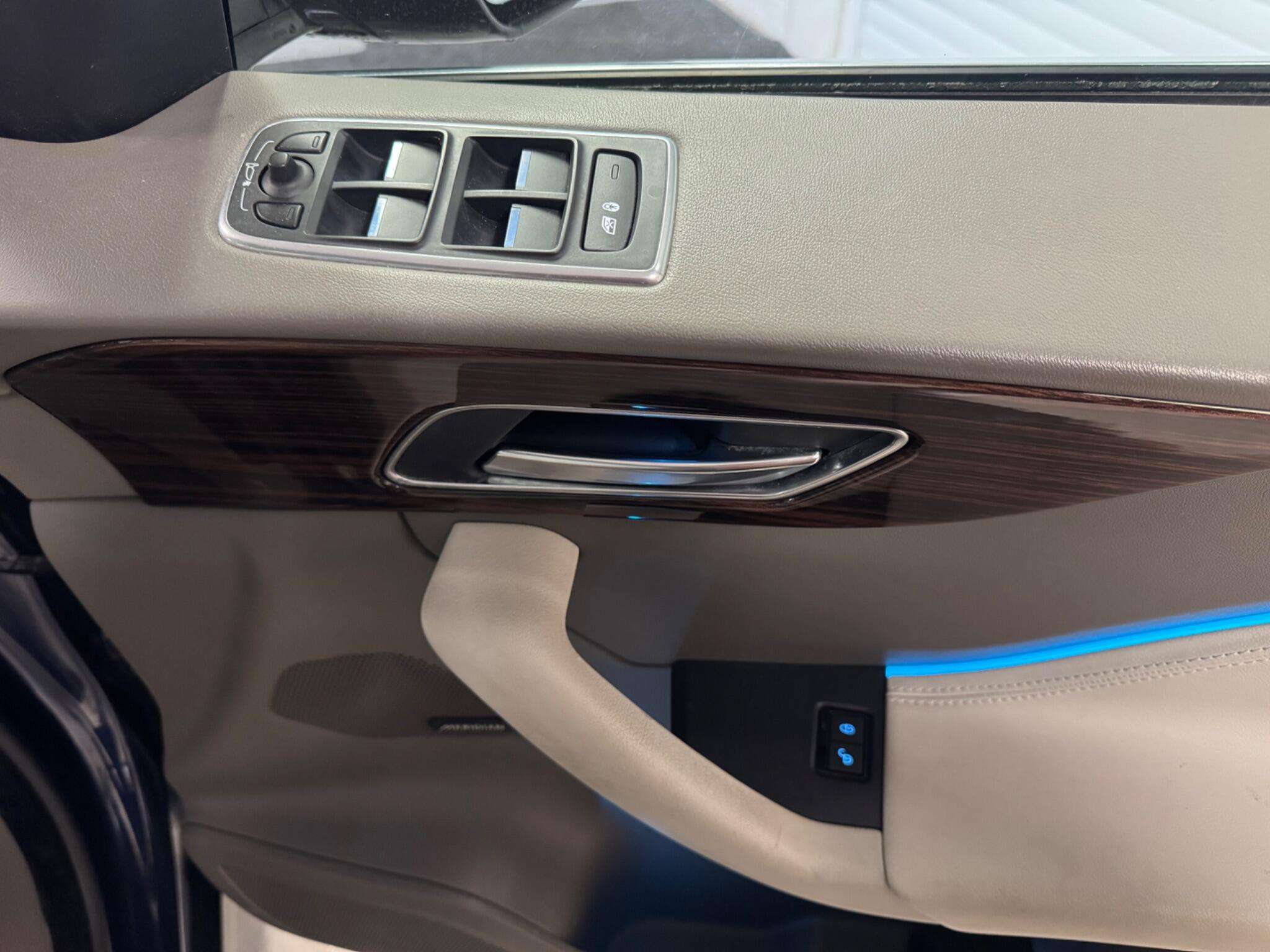 2017 JAGUAR F-PACE 2017 JAGUAR F-PACE