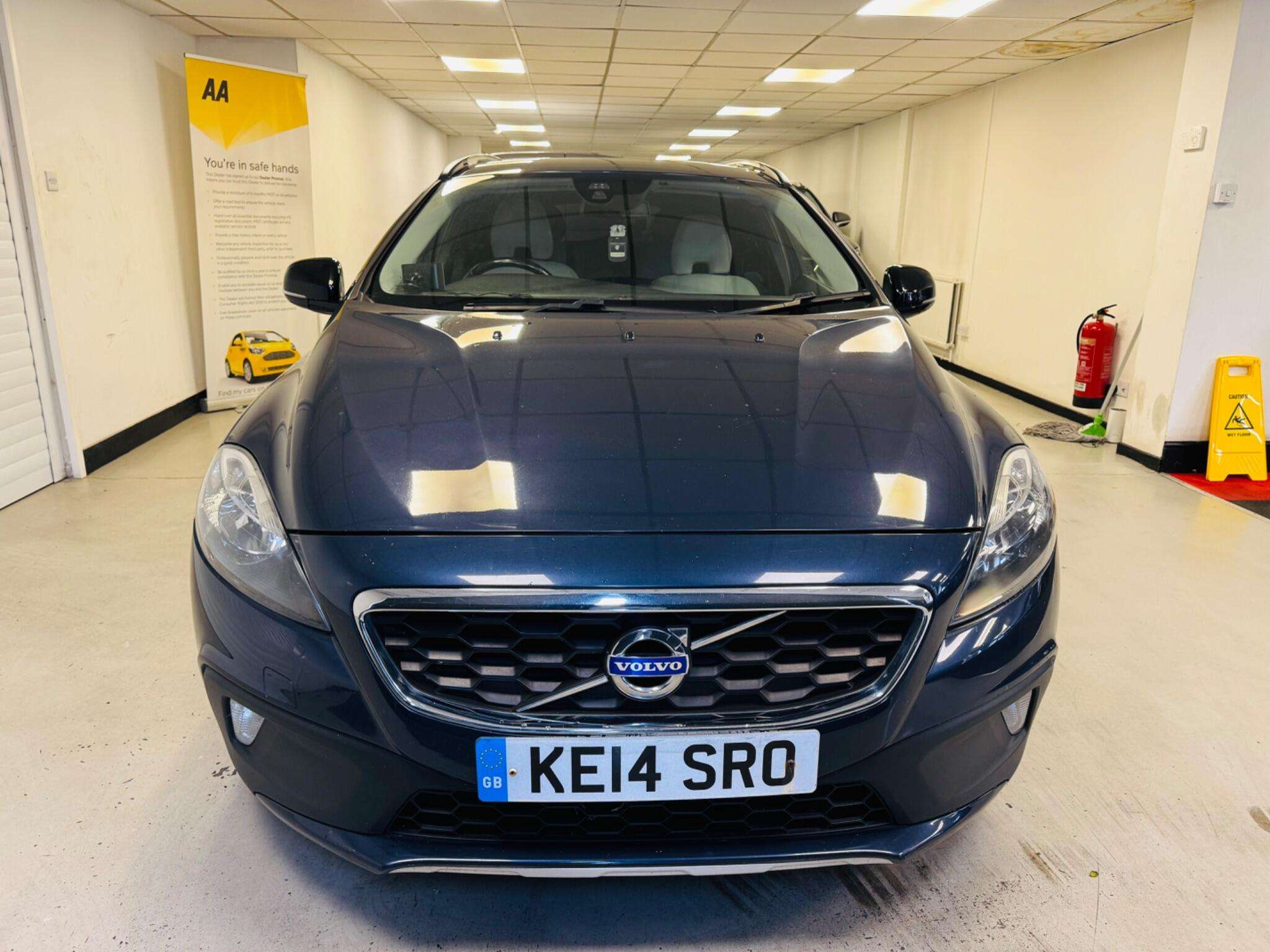 2014 VOLVO V40 CROSS COUNTRY 2014 VOLVO V40 CROSS COUNTRY