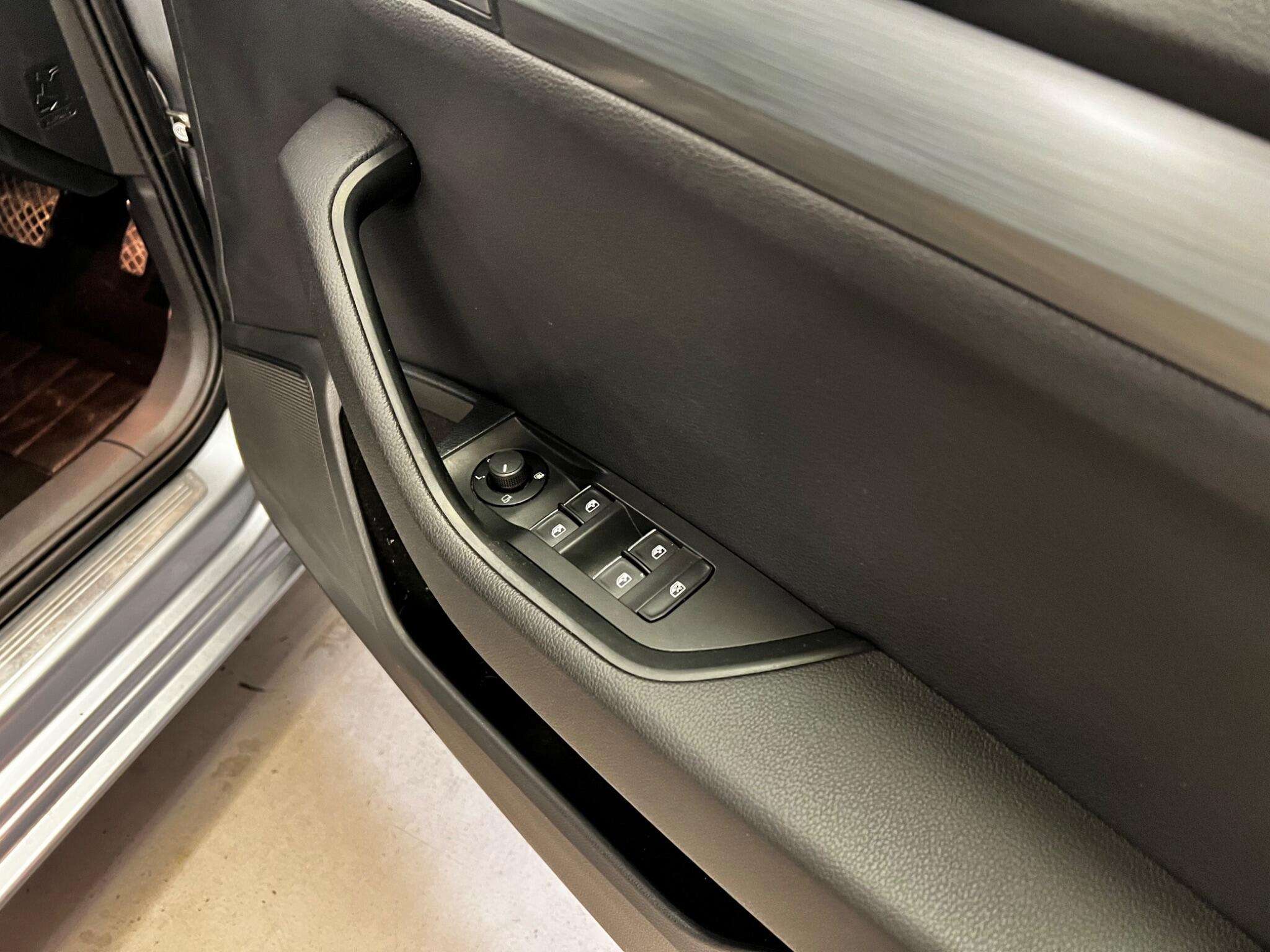 2016 SKODA SUPERB 2016 SKODA SUPERB