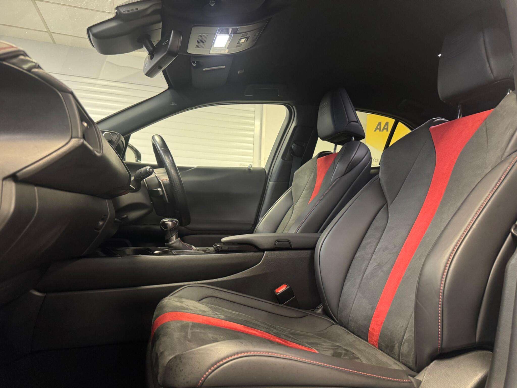 2021 LEXUS UX 2021 LEXUS UX