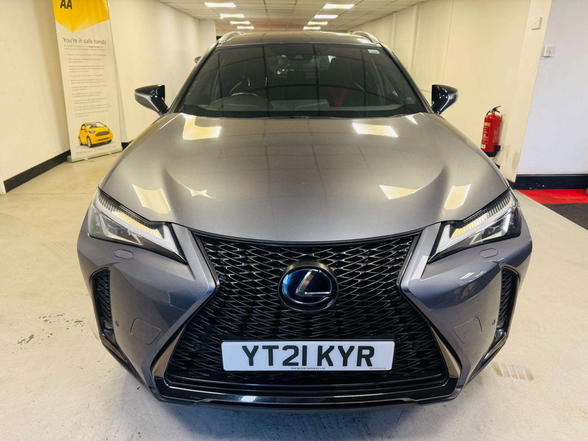 2021 LEXUS UX 2021 LEXUS UX