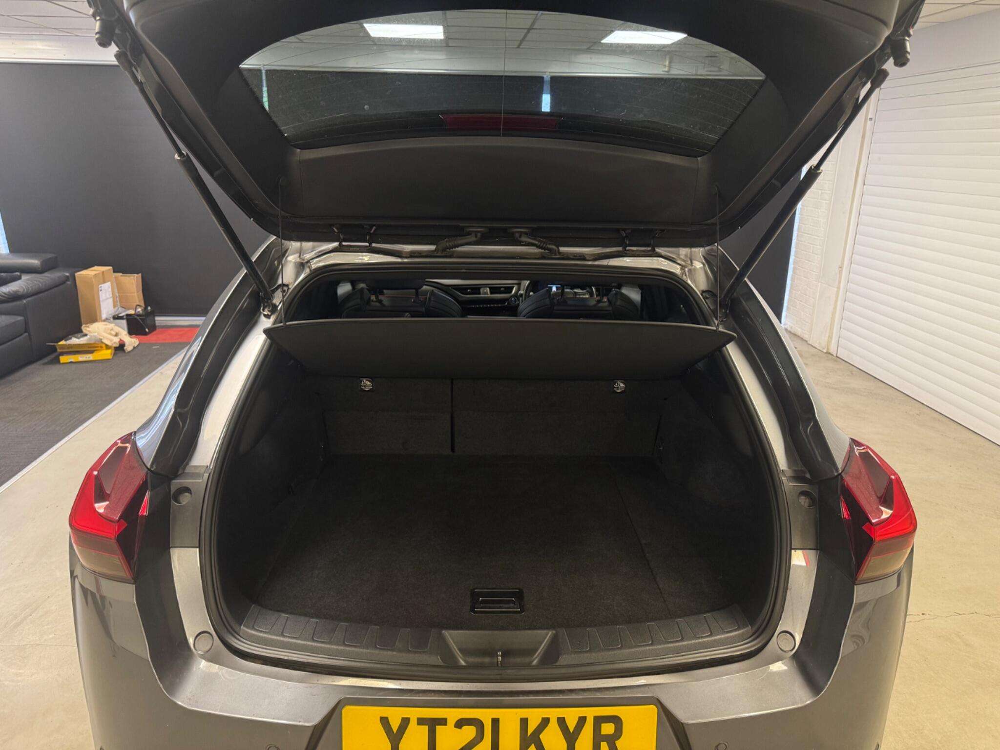 2021 LEXUS UX 2021 LEXUS UX