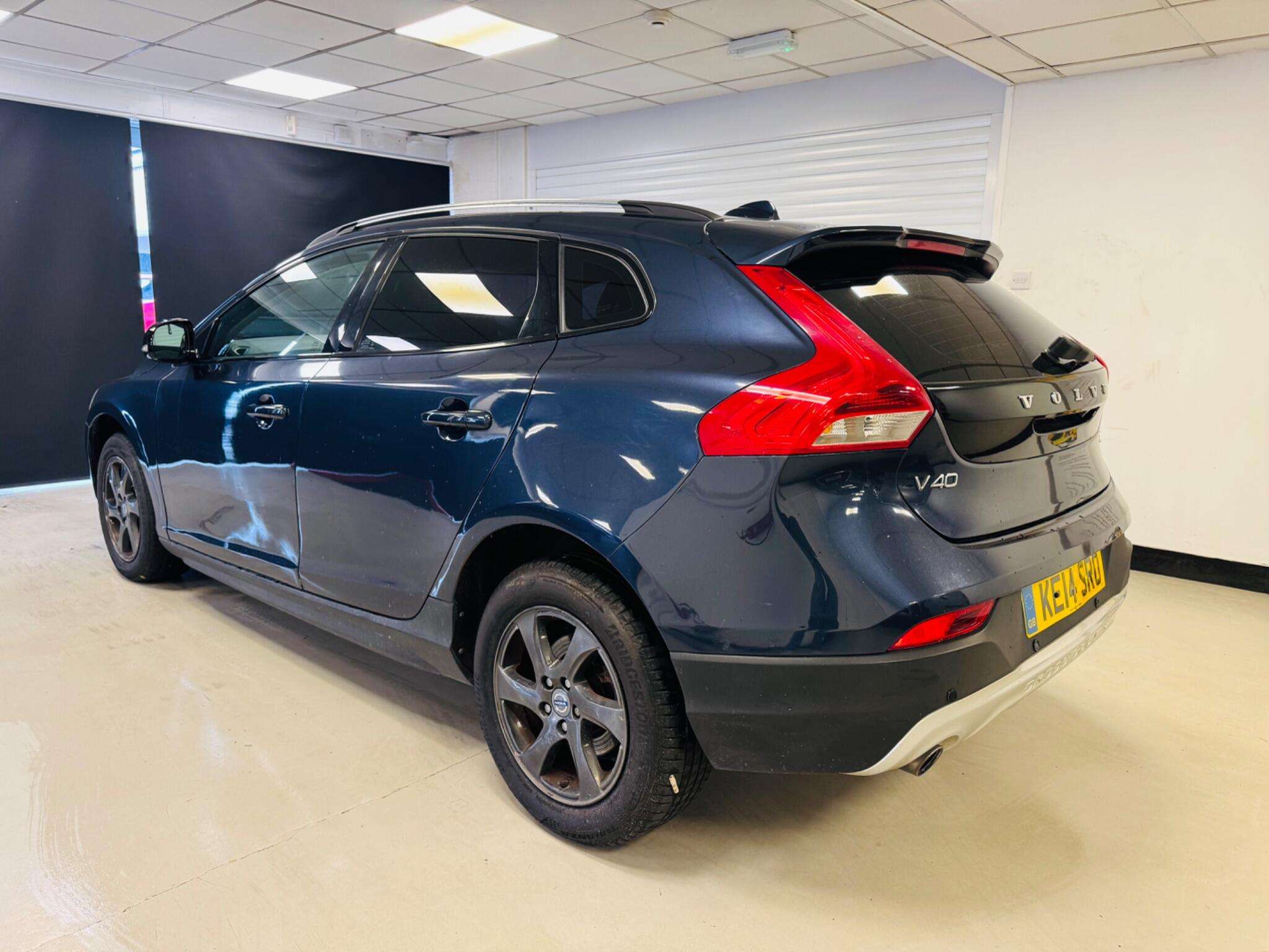 2014 VOLVO V40 CROSS COUNTRY 2014 VOLVO V40 CROSS COUNTRY