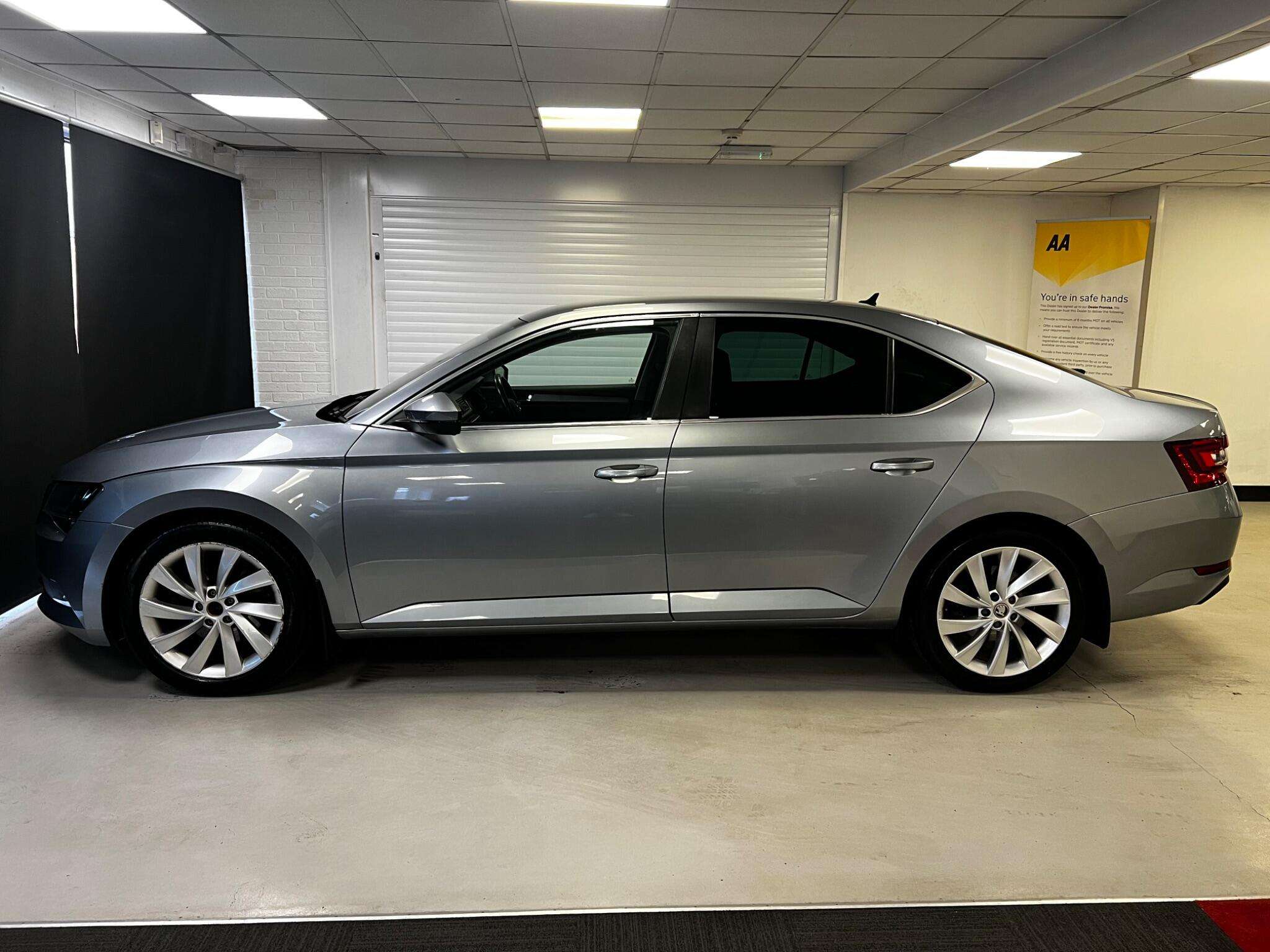 2016 SKODA SUPERB 2016 SKODA SUPERB