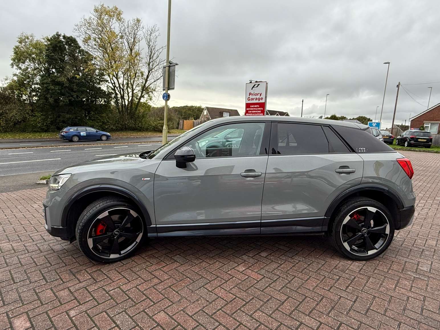 2017 AUDI Q2 2017 AUDI Q2