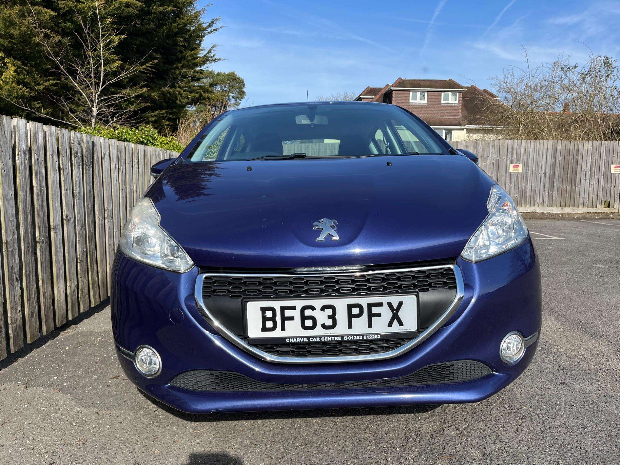 2013 PEUGEOT 208 2013 PEUGEOT 208