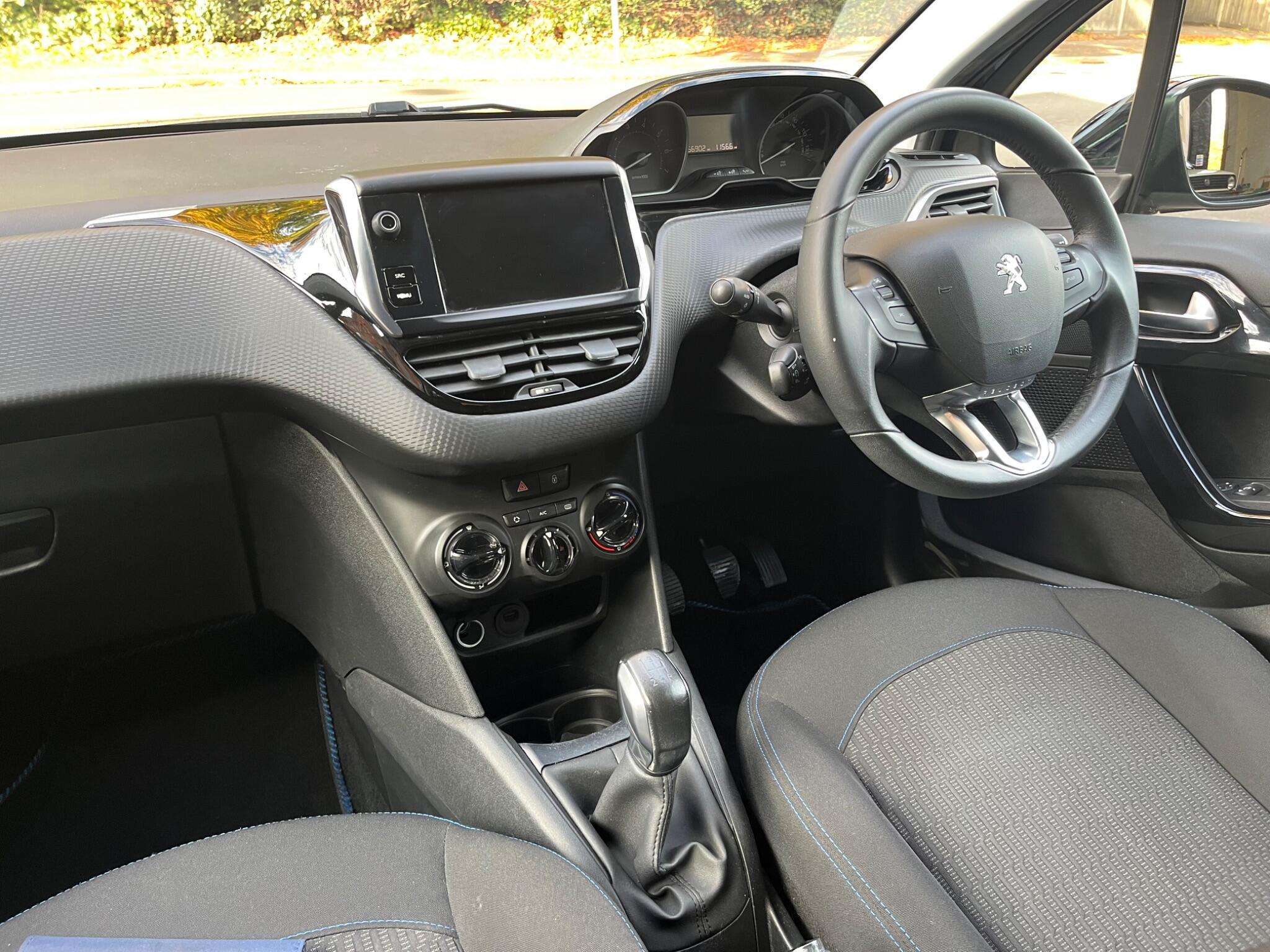 2018 PEUGEOT 208 2018 PEUGEOT 208