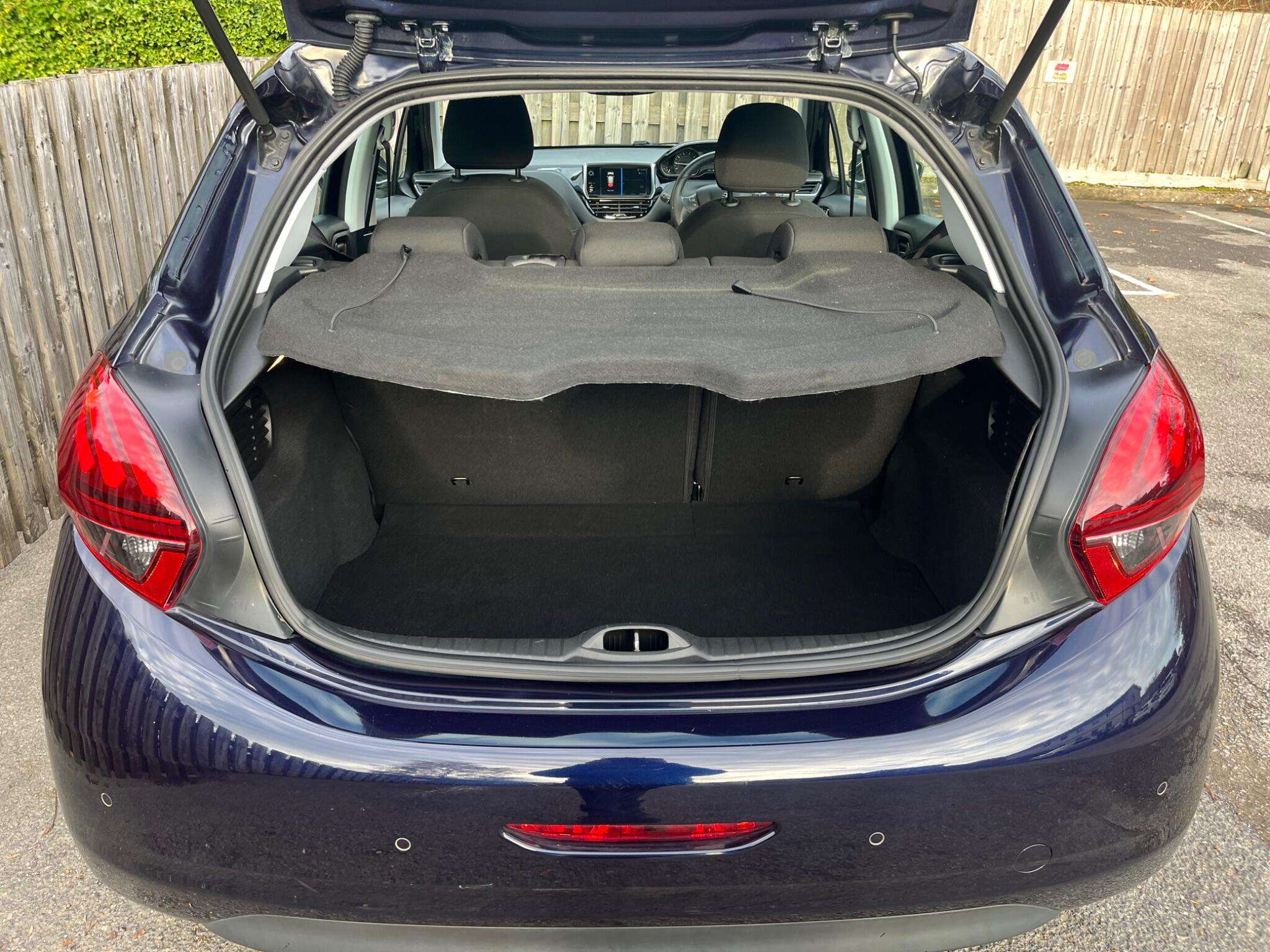 2018 PEUGEOT 208 2018 PEUGEOT 208