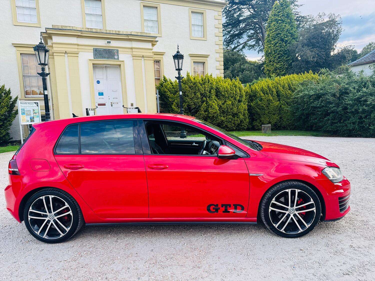 2016 VOLKSWAGEN GOLF 2016 VOLKSWAGEN GOLF