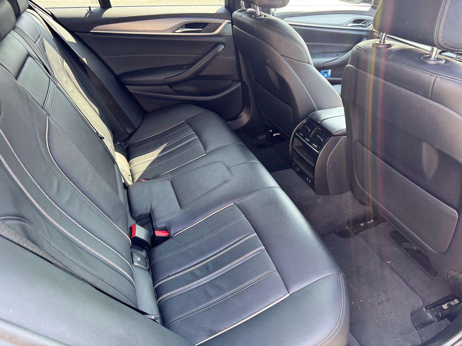 2019 BMW 5 SERIES 2019 BMW 5 SERIES