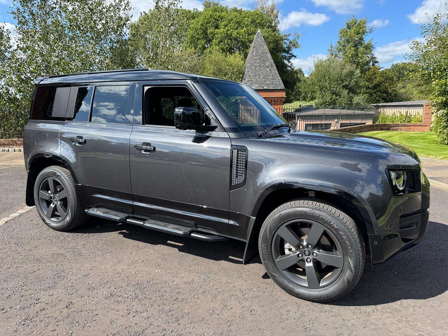 2024 LAND ROVER DEFENDER 110 2024 LAND ROVER DEFENDER 110