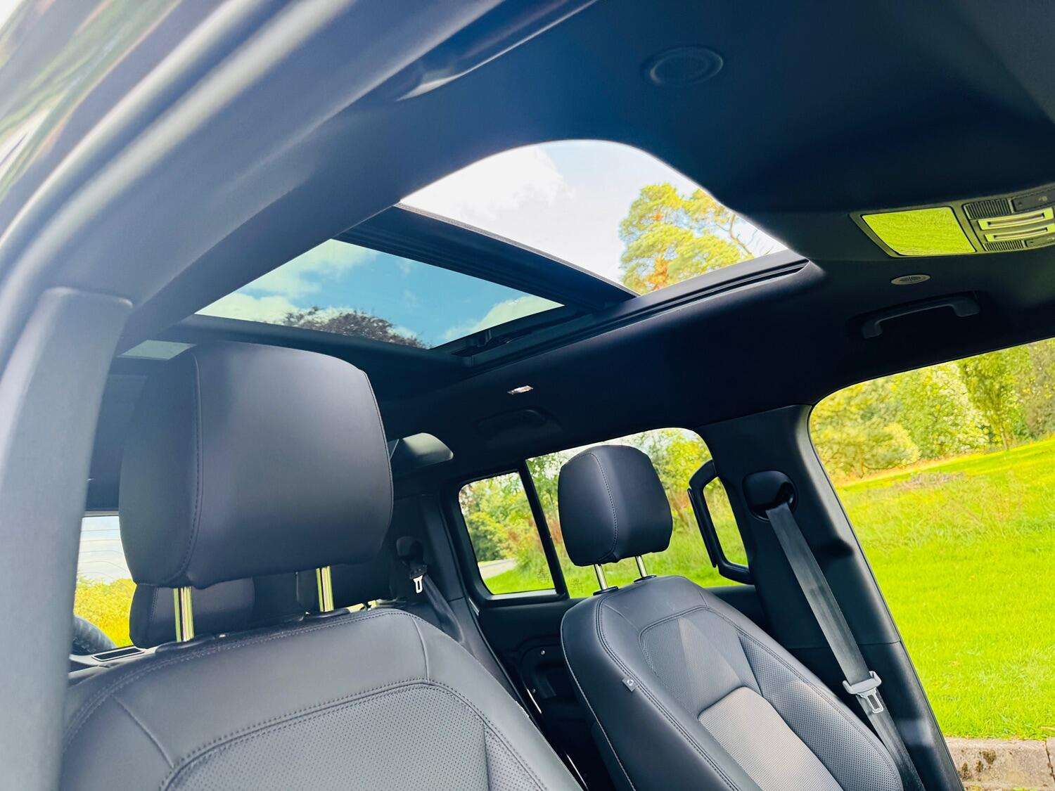 2024 LAND ROVER DEFENDER 110 2024 LAND ROVER DEFENDER 110