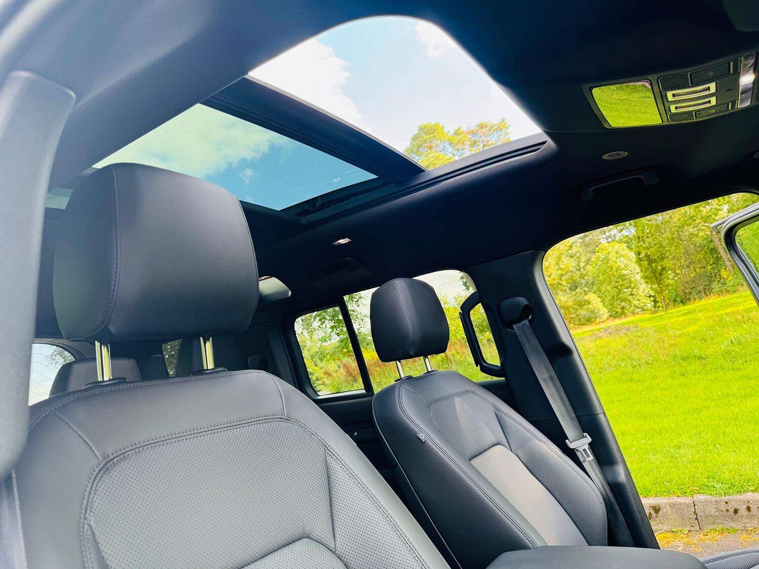 2024 LAND ROVER DEFENDER 110 2024 LAND ROVER DEFENDER 110