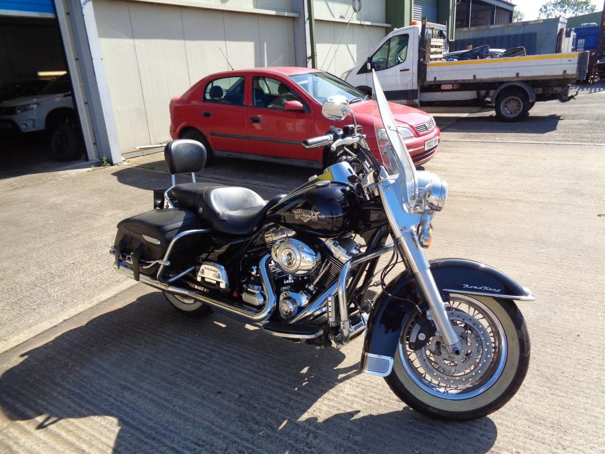Check out this Harley-davidson Road King 2013 Petrol Manual