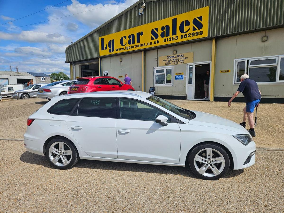 Check out this Seat Leon 2019 Petrol Manual