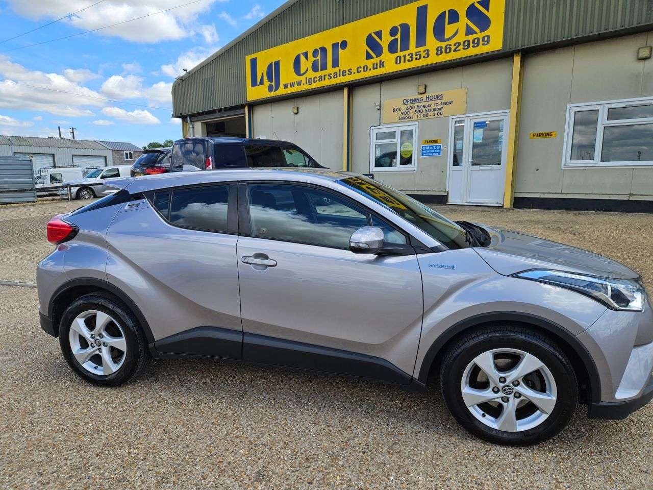 2019 TOYOTA C-HR 2019 TOYOTA C-HR