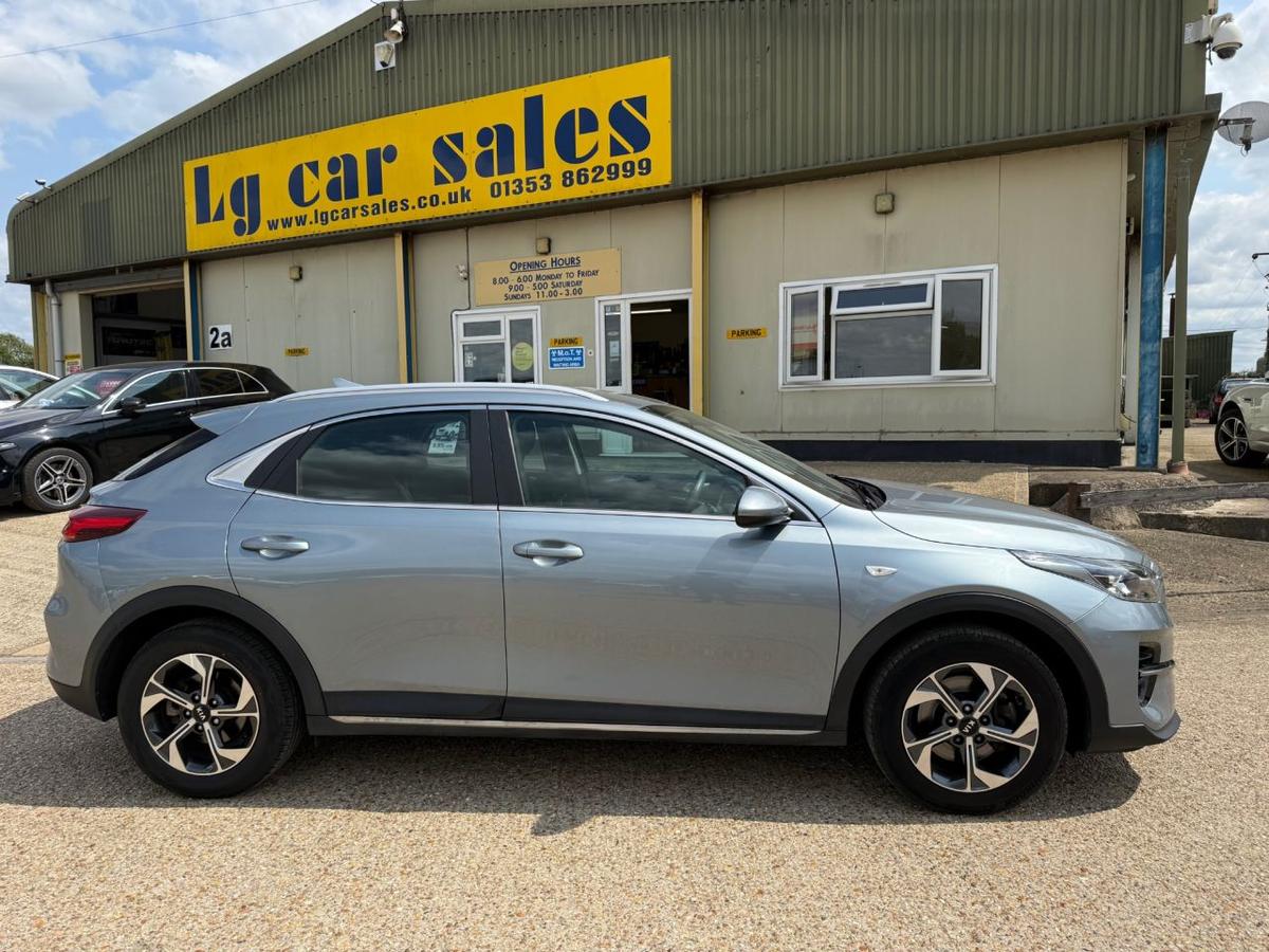 Check out this Kia Xceed 2020 Petrol Manual