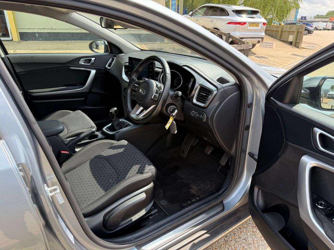 2020 KIA XCEED 2020 KIA XCEED