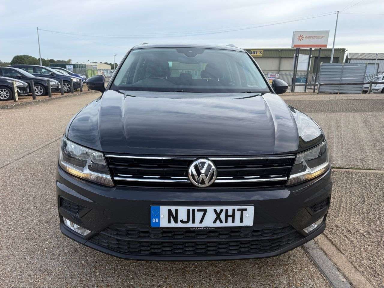 2017 VOLKSWAGEN TIGUAN 2017 VOLKSWAGEN TIGUAN
