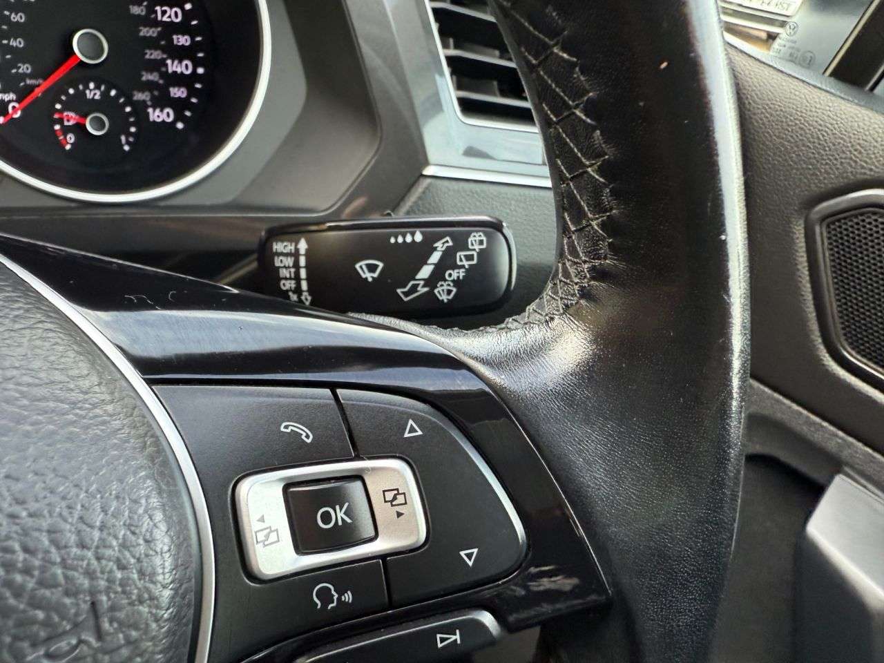 2017 VOLKSWAGEN TIGUAN 2017 VOLKSWAGEN TIGUAN