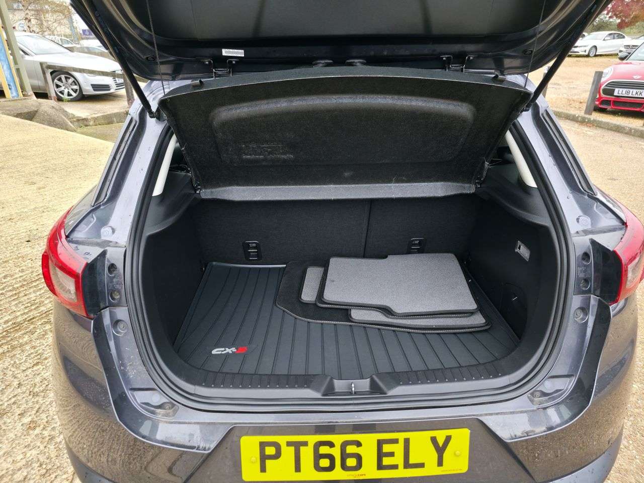 2017 MAZDA CX-3 2017 MAZDA CX-3