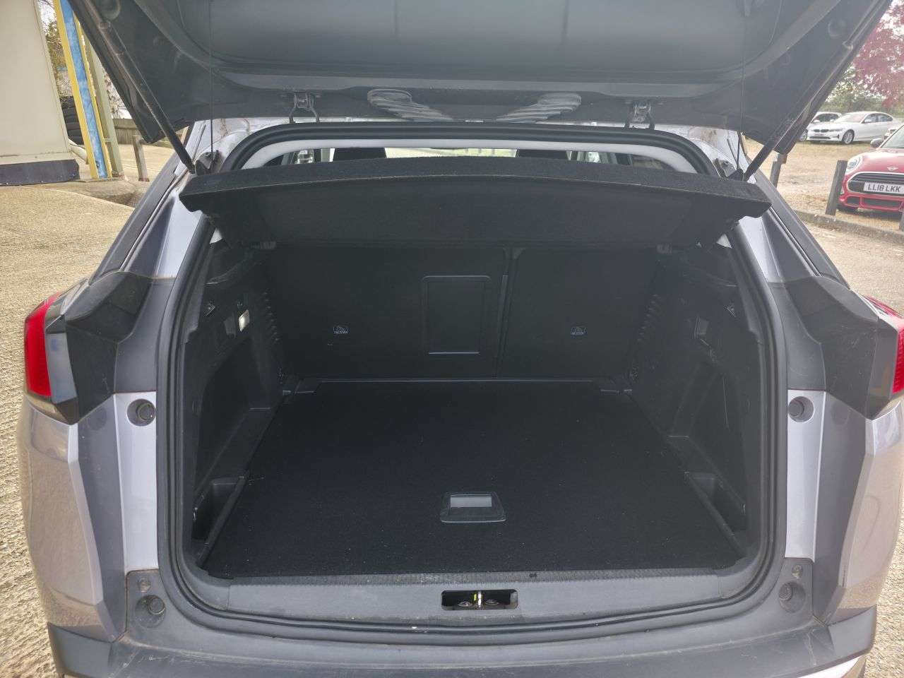 2017 PEUGEOT 3008 2017 PEUGEOT 3008