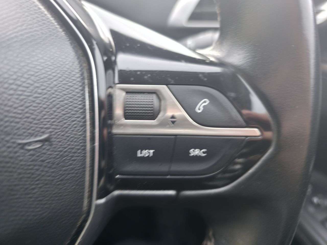 2017 PEUGEOT 3008 2017 PEUGEOT 3008