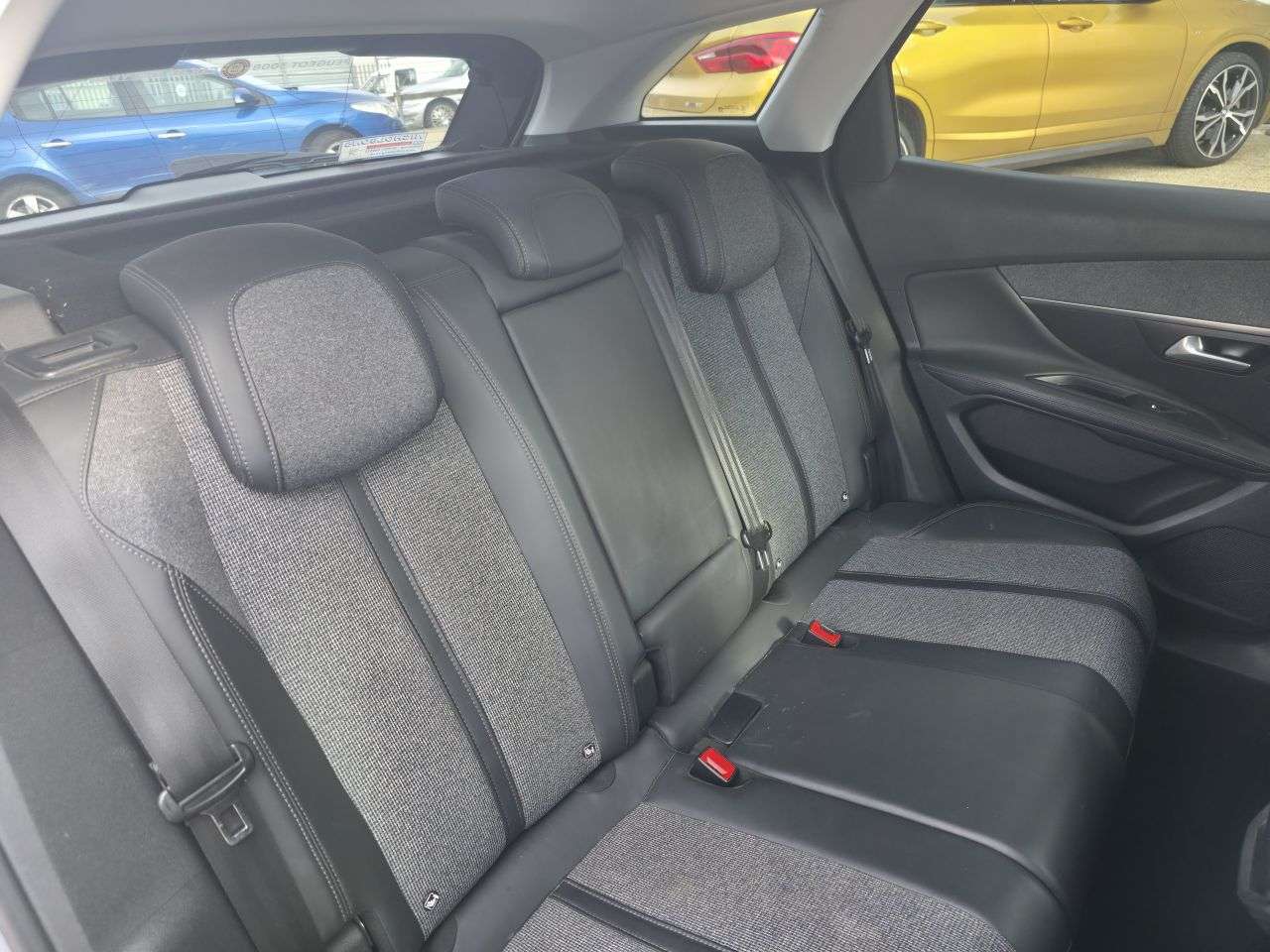 2017 PEUGEOT 3008 2017 PEUGEOT 3008