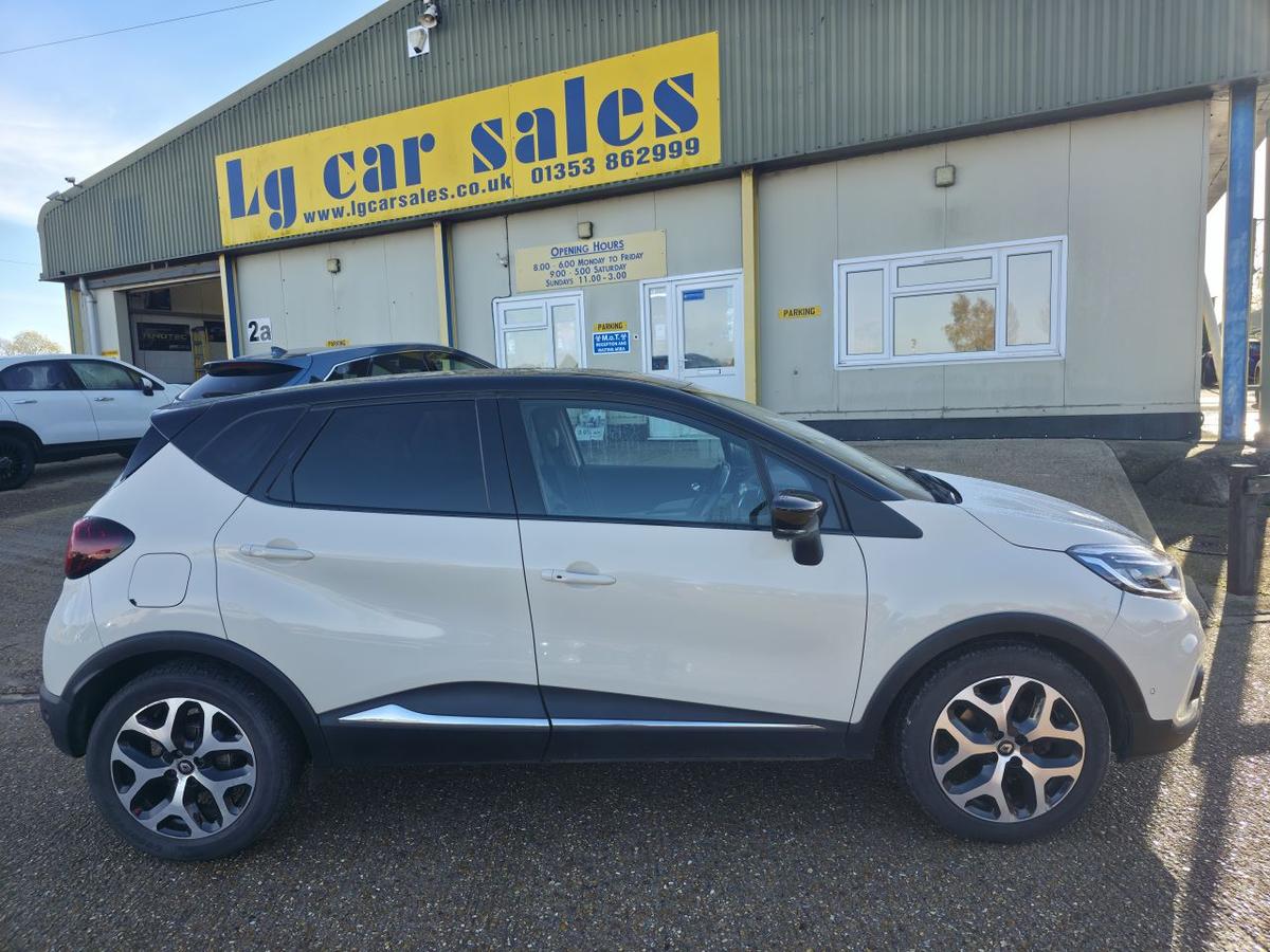 Check out this Renault Captur 2019 Diesel Automatic