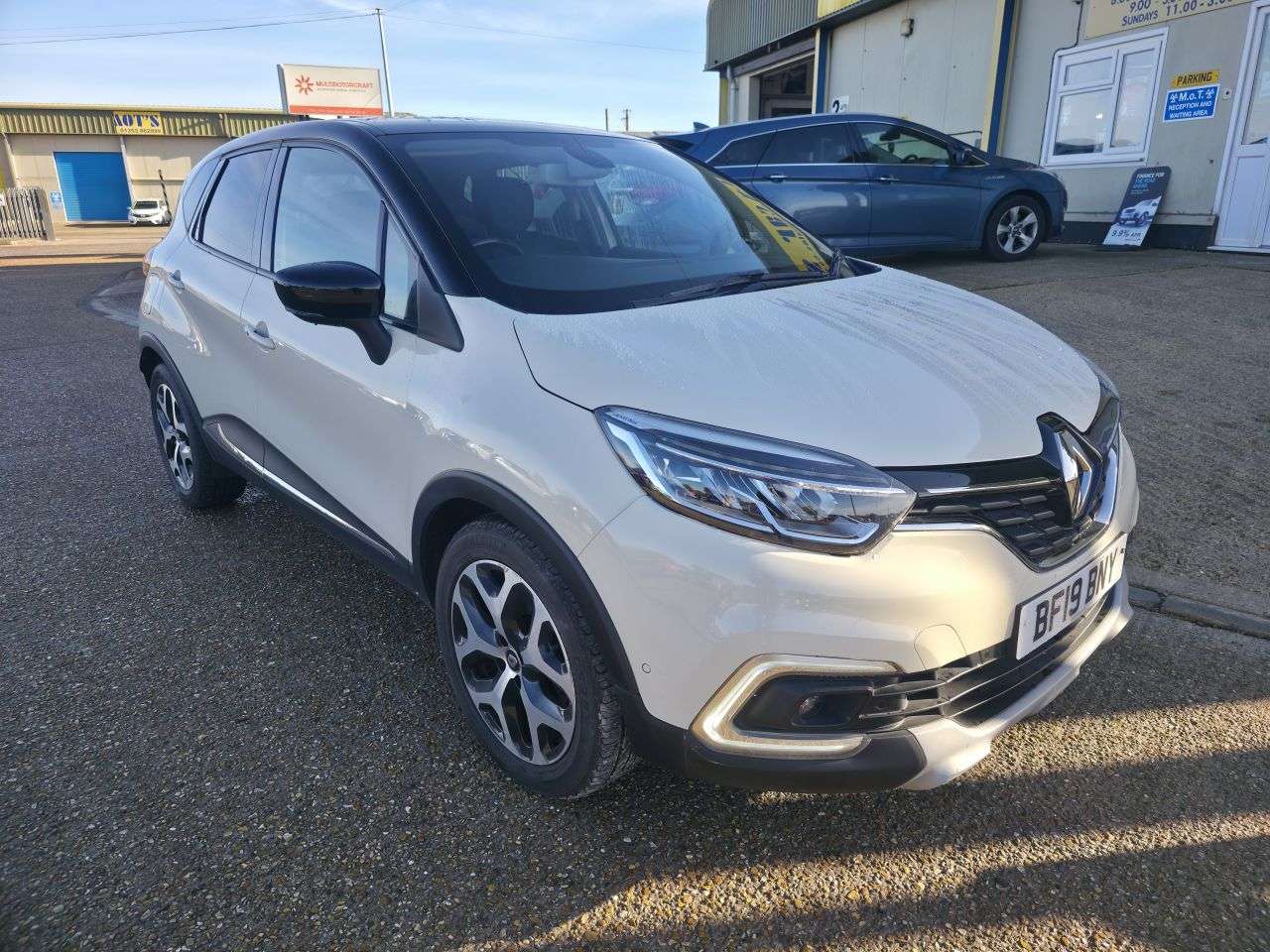 2019 RENAULT CAPTUR 2019 RENAULT CAPTUR