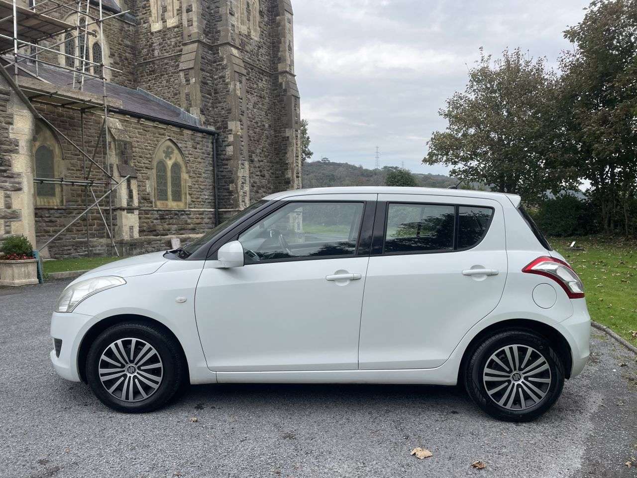 2011 SUZUKI SWIFT 2011 SUZUKI SWIFT