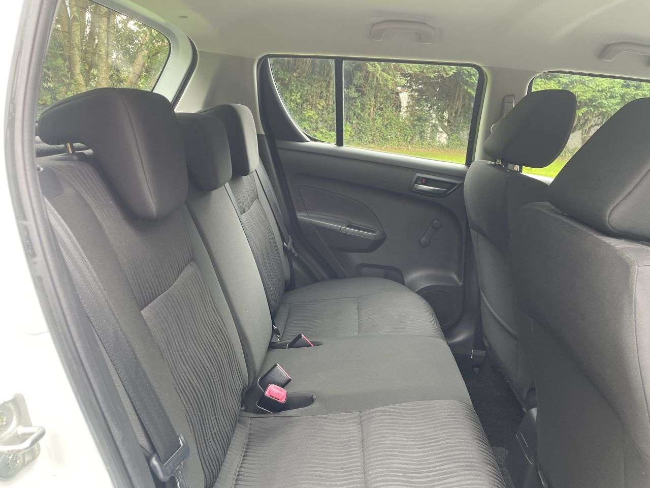 2011 SUZUKI SWIFT 2011 SUZUKI SWIFT