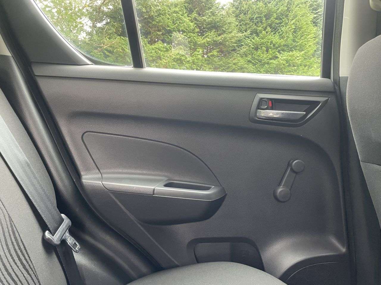 2011 SUZUKI SWIFT 2011 SUZUKI SWIFT