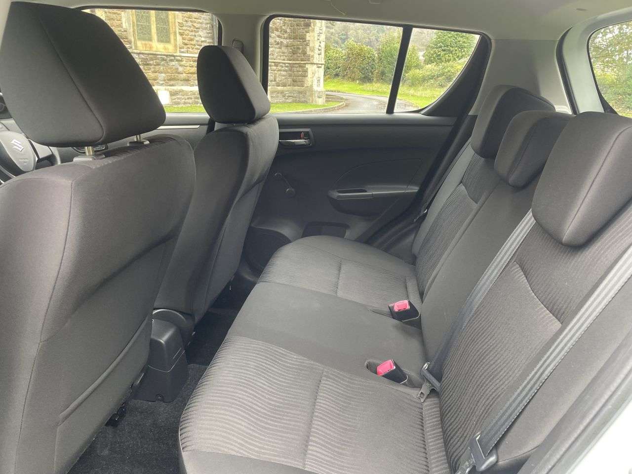 2011 SUZUKI SWIFT 2011 SUZUKI SWIFT