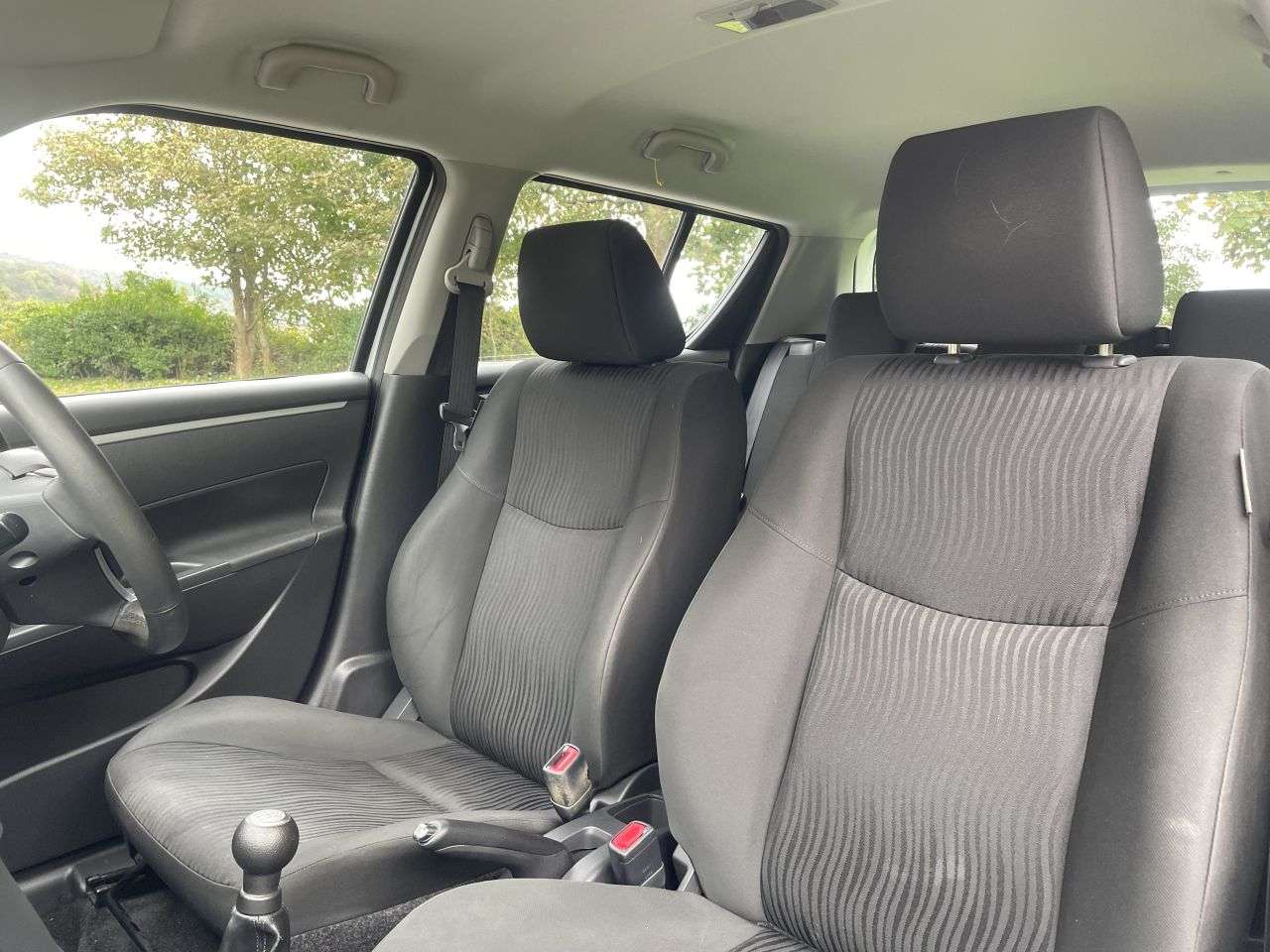 2011 SUZUKI SWIFT 2011 SUZUKI SWIFT