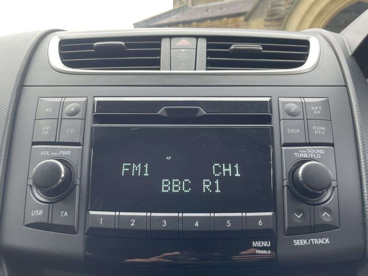 2011 SUZUKI SWIFT 2011 SUZUKI SWIFT