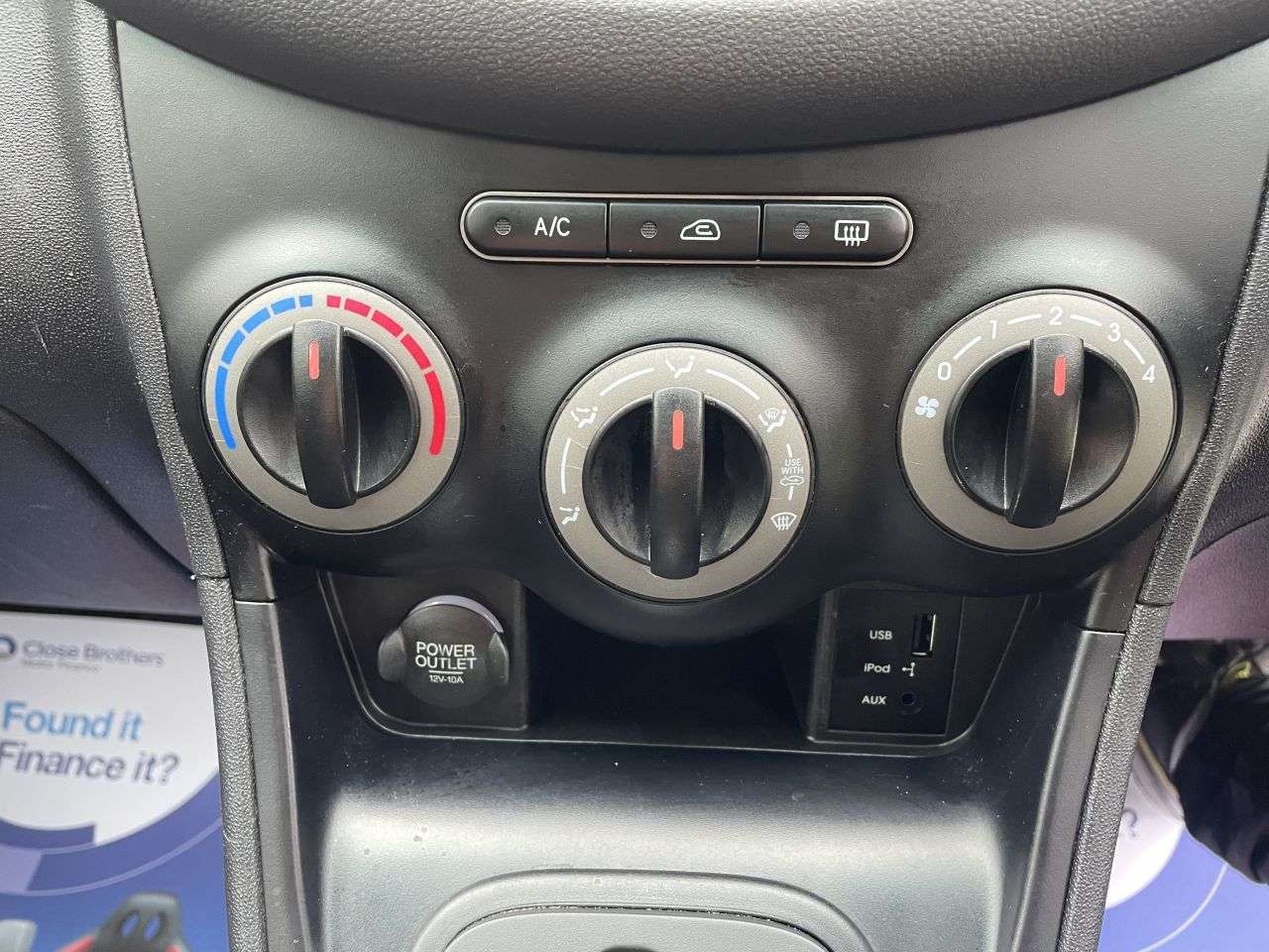 2012 HYUNDAI I10 2012 HYUNDAI I10