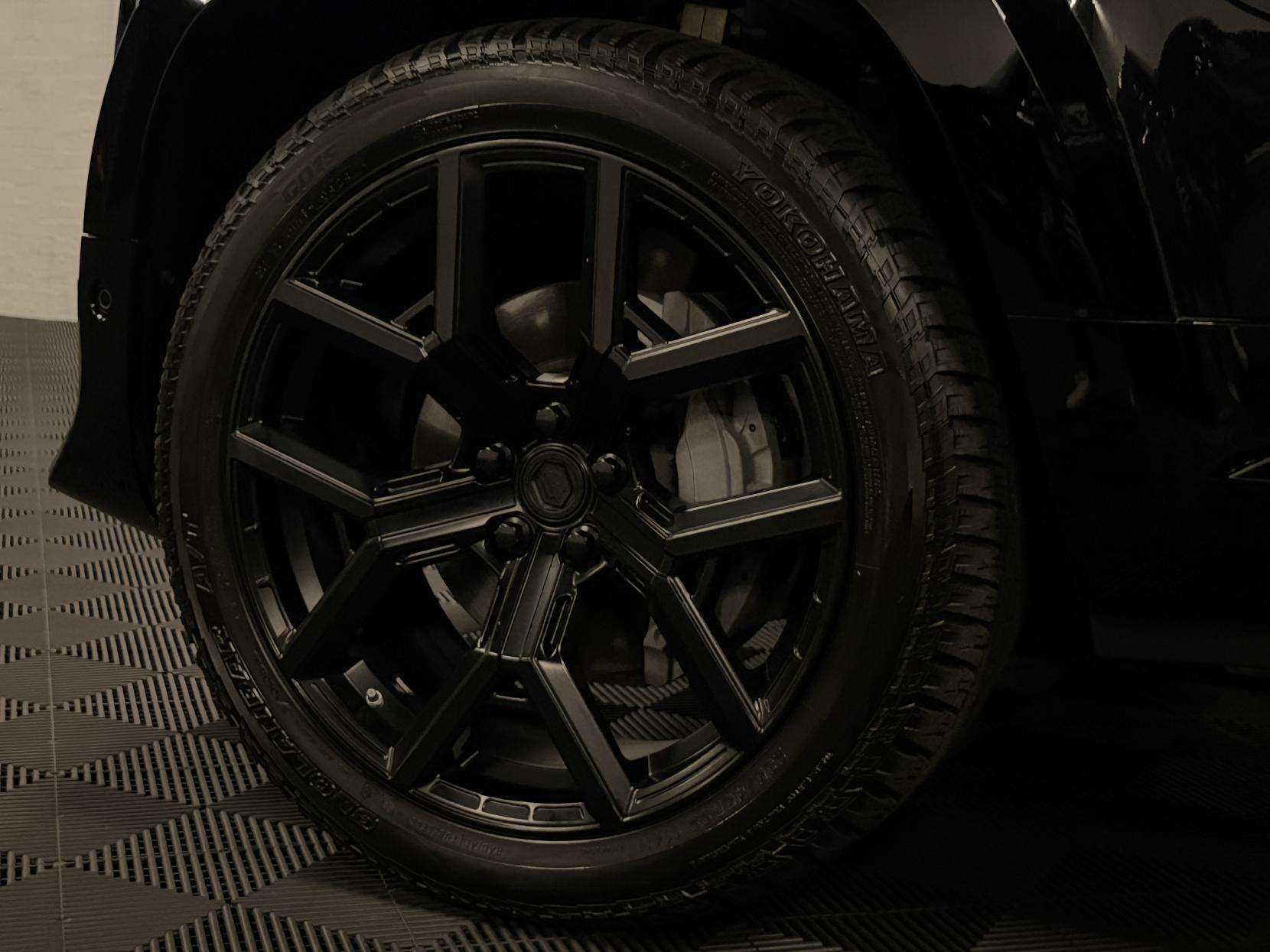 2024 LAND ROVER DEFENDER 110 2024 LAND ROVER DEFENDER 110