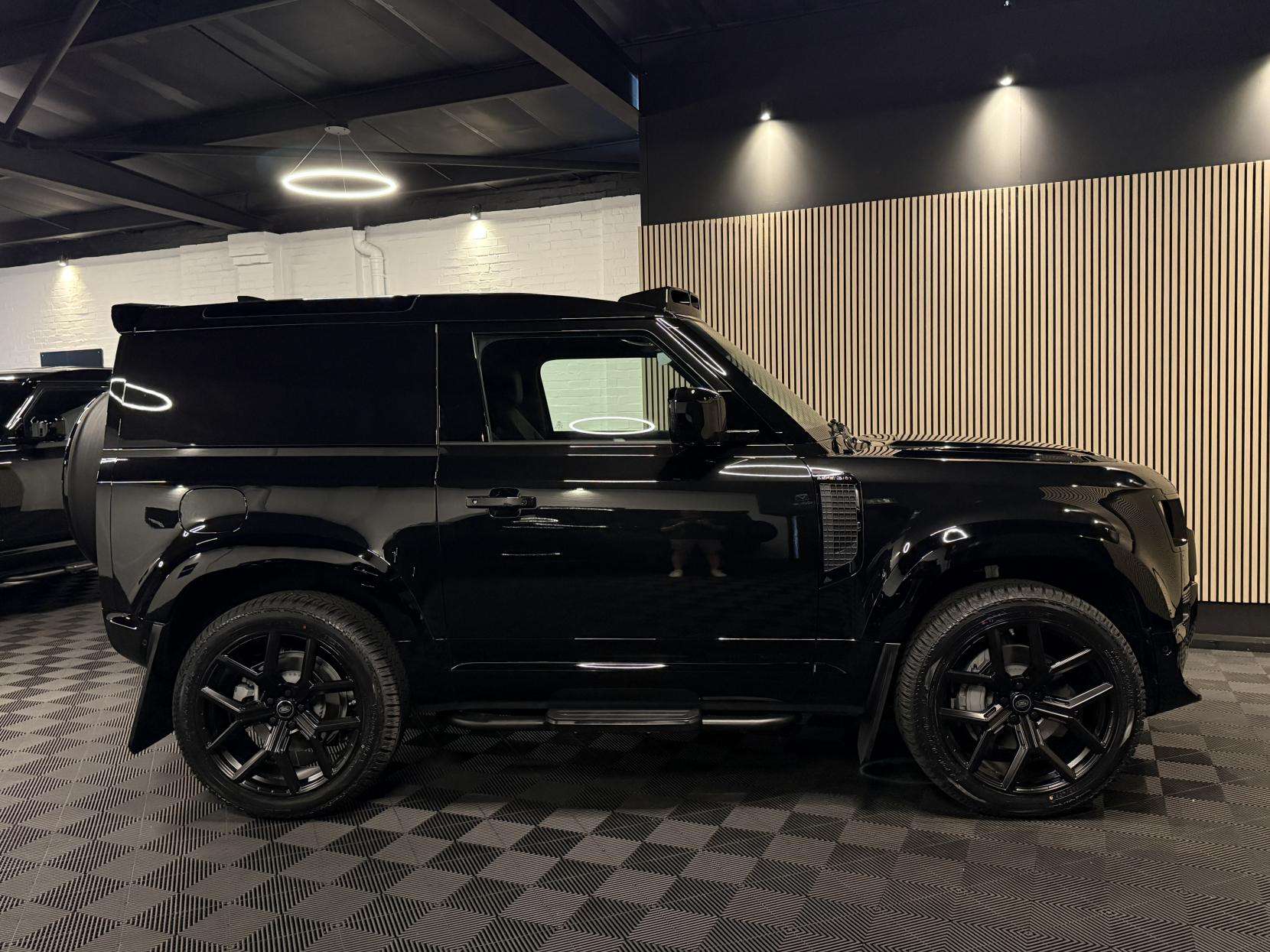 2025 LAND ROVER DEFENDER 90 2025 LAND ROVER DEFENDER 90