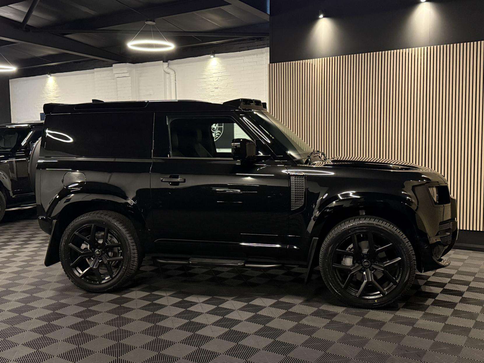 2025 LAND ROVER DEFENDER 90 2025 LAND ROVER DEFENDER 90