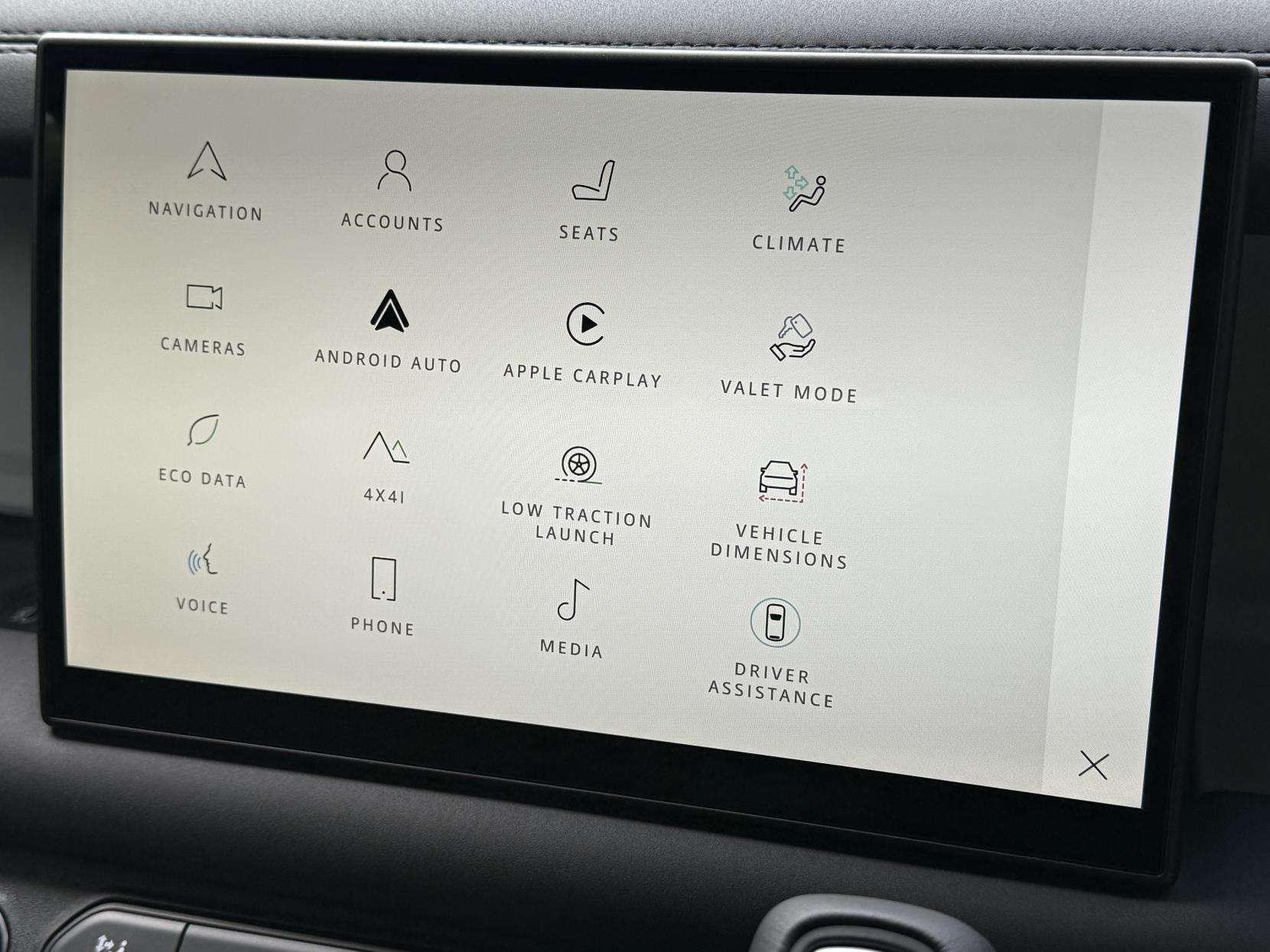 2025 LAND ROVER DEFENDER 90 2025 LAND ROVER DEFENDER 90