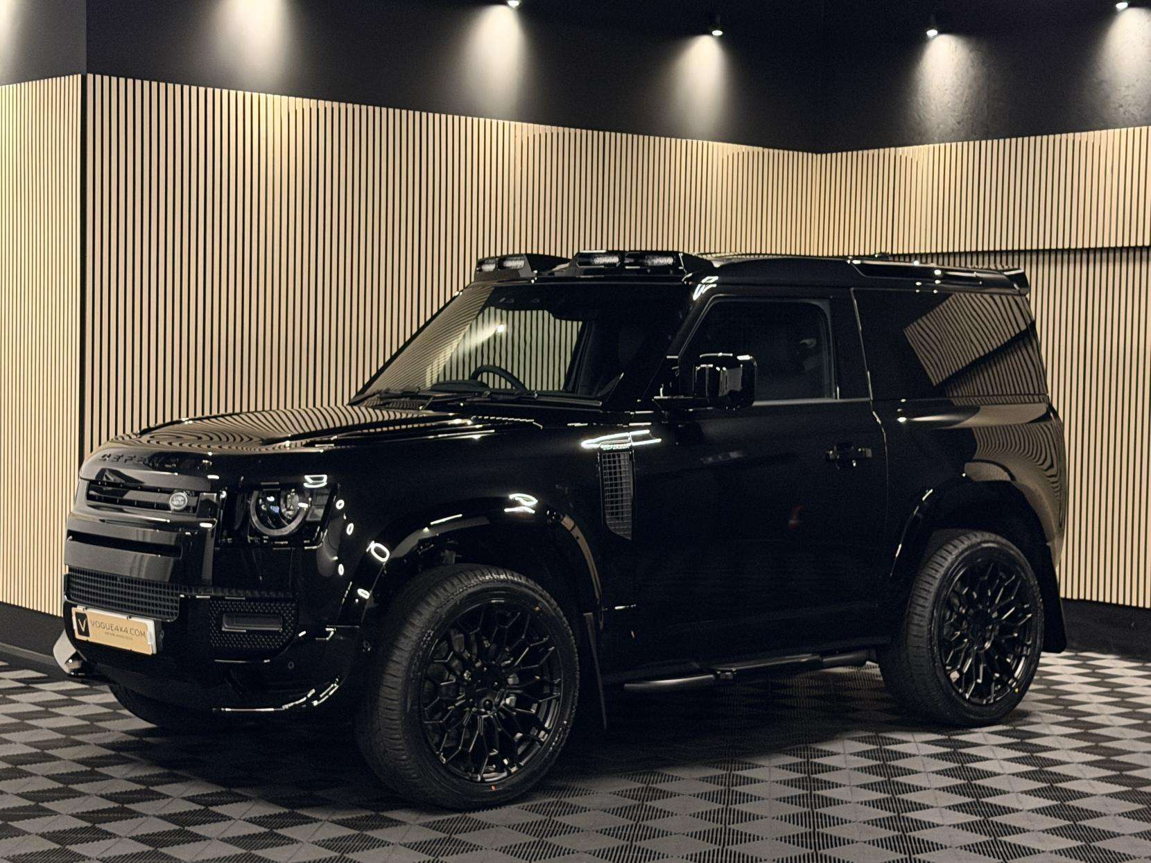 2025 LAND ROVER DEFENDER 90 2025 LAND ROVER DEFENDER 90