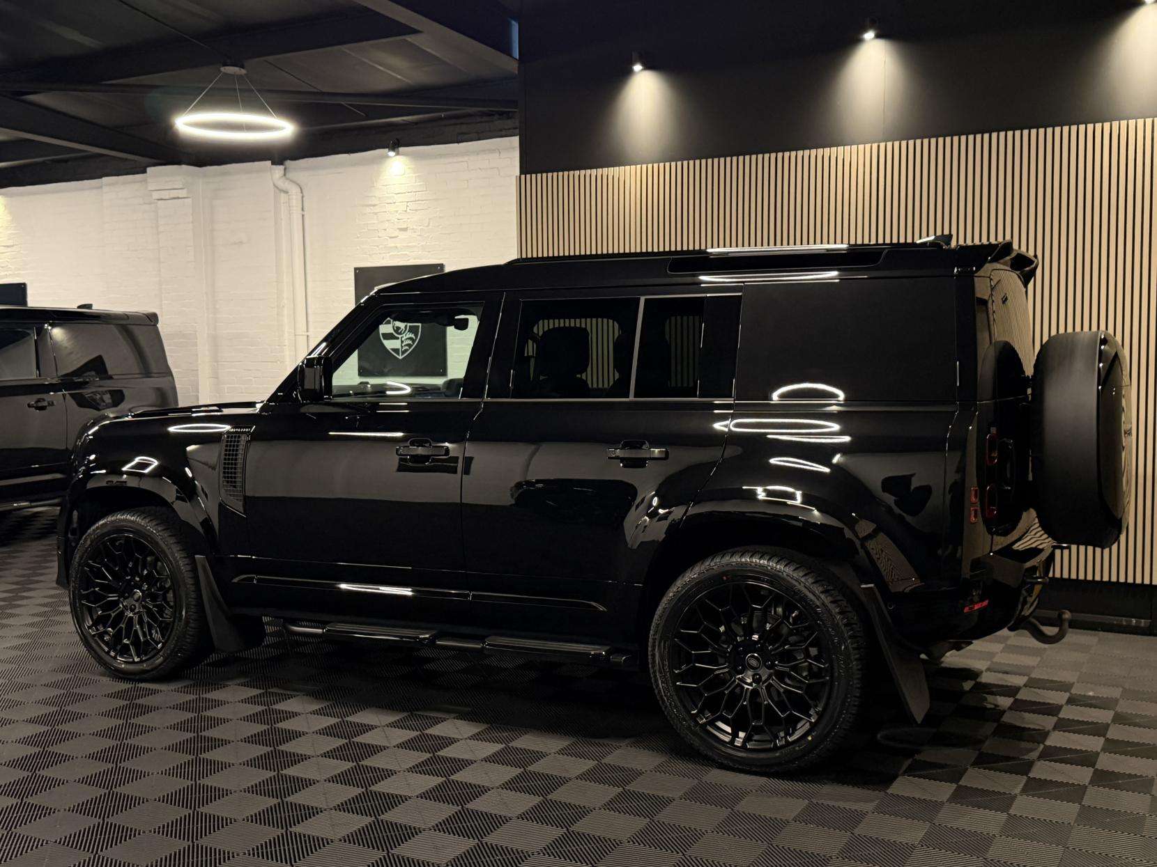 2024 LAND ROVER DEFENDER 110 2024 LAND ROVER DEFENDER 110