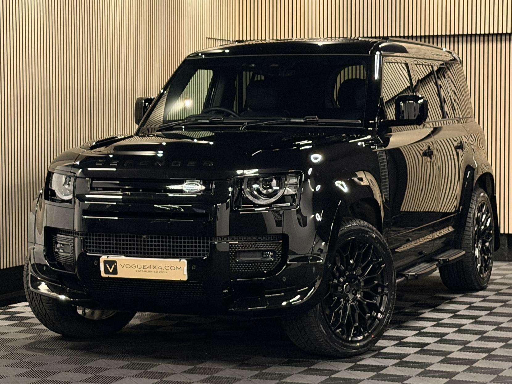 2024 LAND ROVER DEFENDER 110 2024 LAND ROVER DEFENDER 110