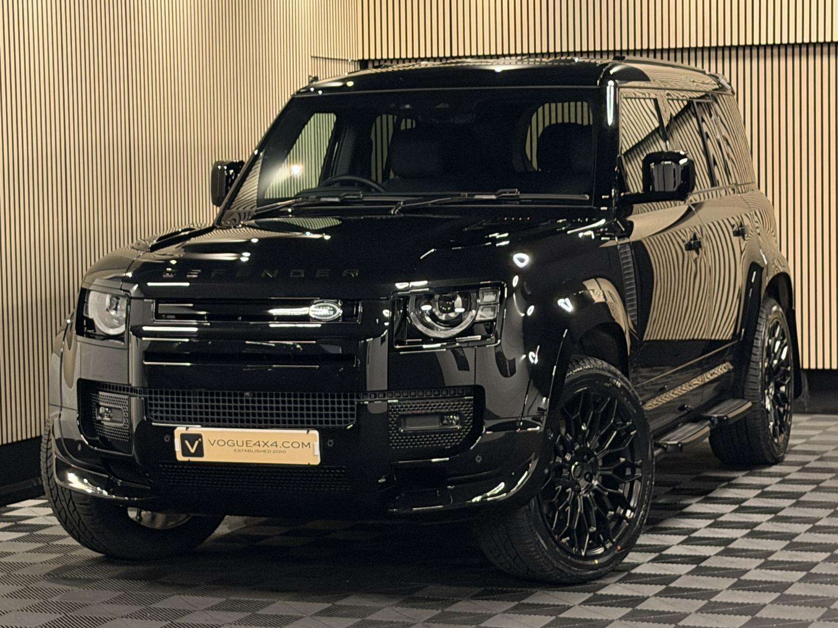 2024 LAND ROVER DEFENDER 110 2024 LAND ROVER DEFENDER 110