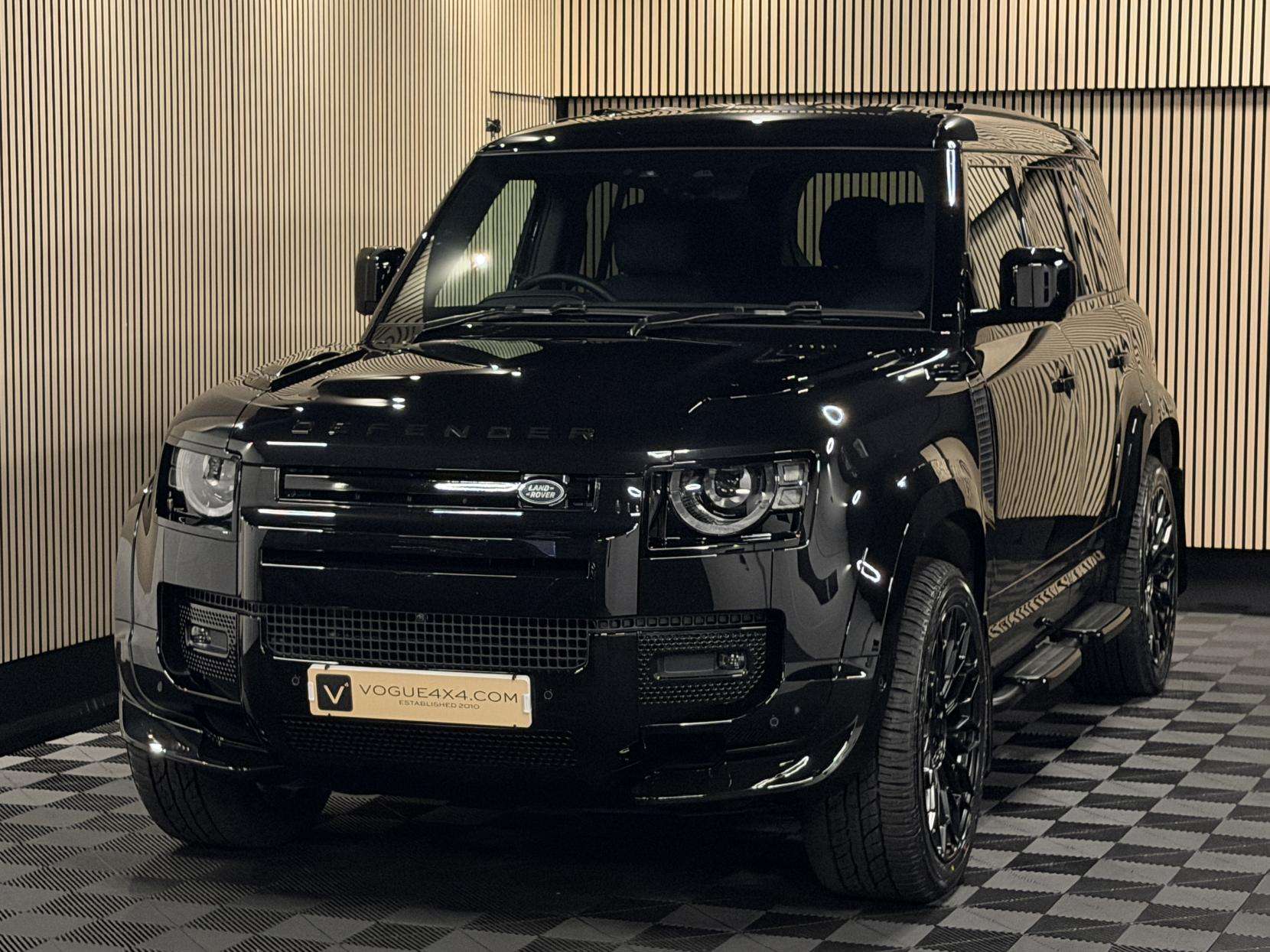 2024 LAND ROVER DEFENDER 110 2024 LAND ROVER DEFENDER 110