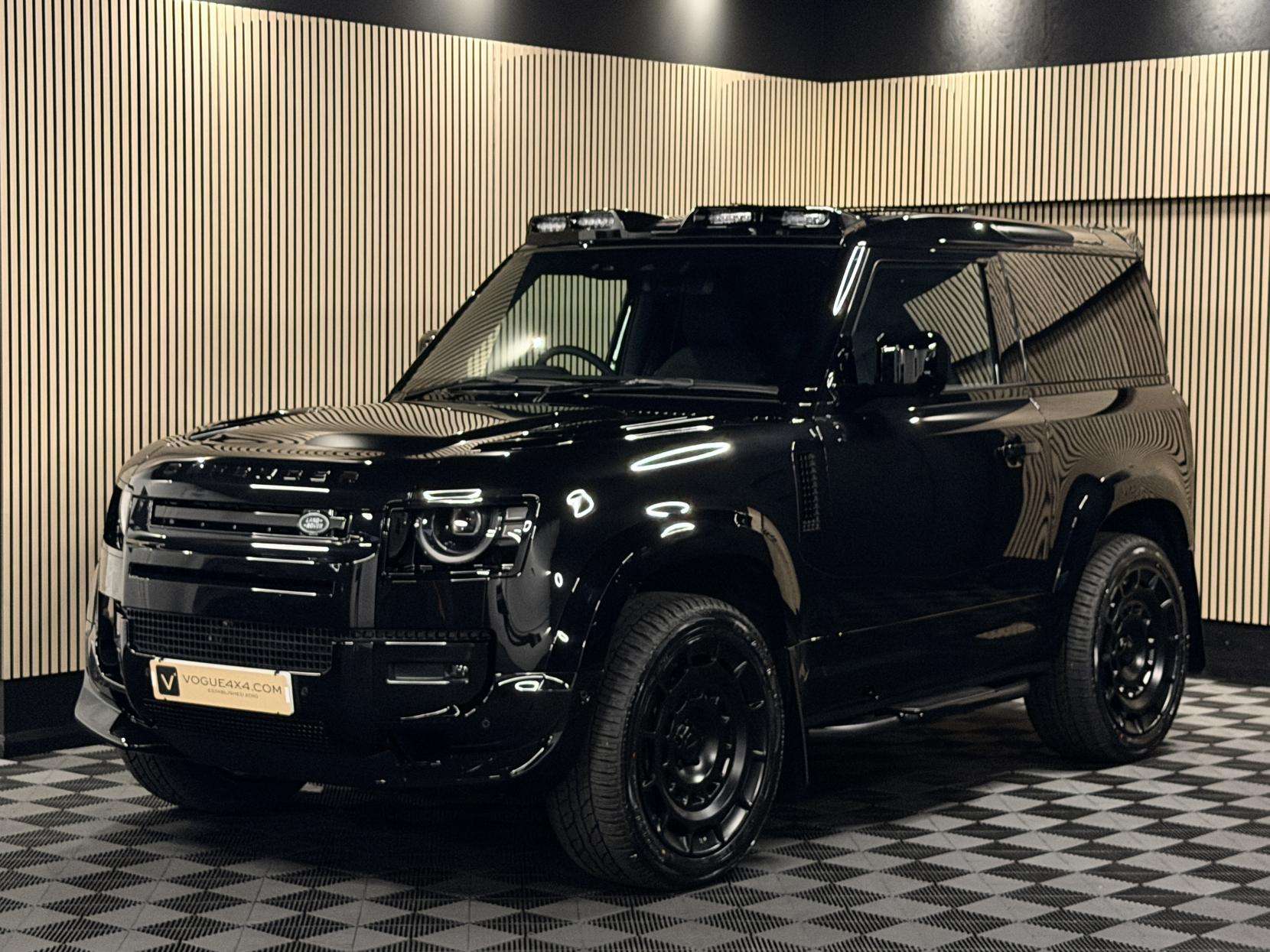 2025 LAND ROVER DEFENDER 90 2025 LAND ROVER DEFENDER 90