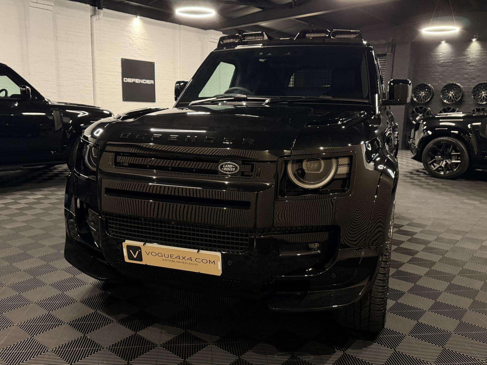 2025 LAND ROVER DEFENDER 90 2025 LAND ROVER DEFENDER 90