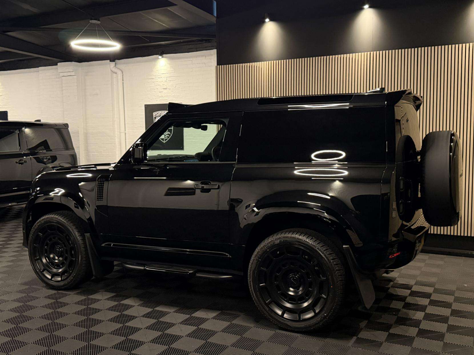 2025 LAND ROVER DEFENDER 90 2025 LAND ROVER DEFENDER 90