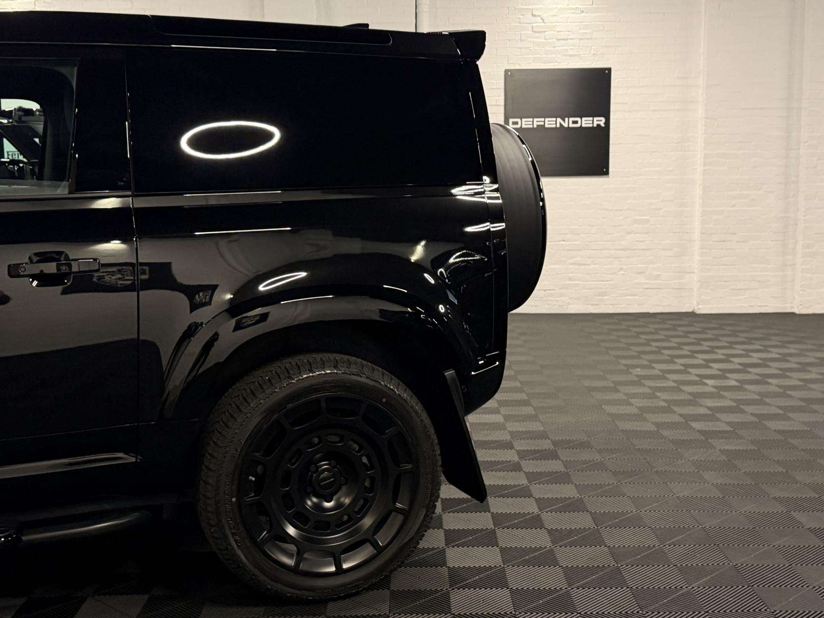 2025 LAND ROVER DEFENDER 90 2025 LAND ROVER DEFENDER 90